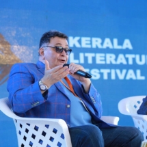 UNCENSORED; Meena Iyer in conversation with the award winning Hindi film actor Rishi Kapoor was the highlight at Thulika on Day 2 at KLF.. #KeralaLiteratureFestival #EventiaEvents #Leav